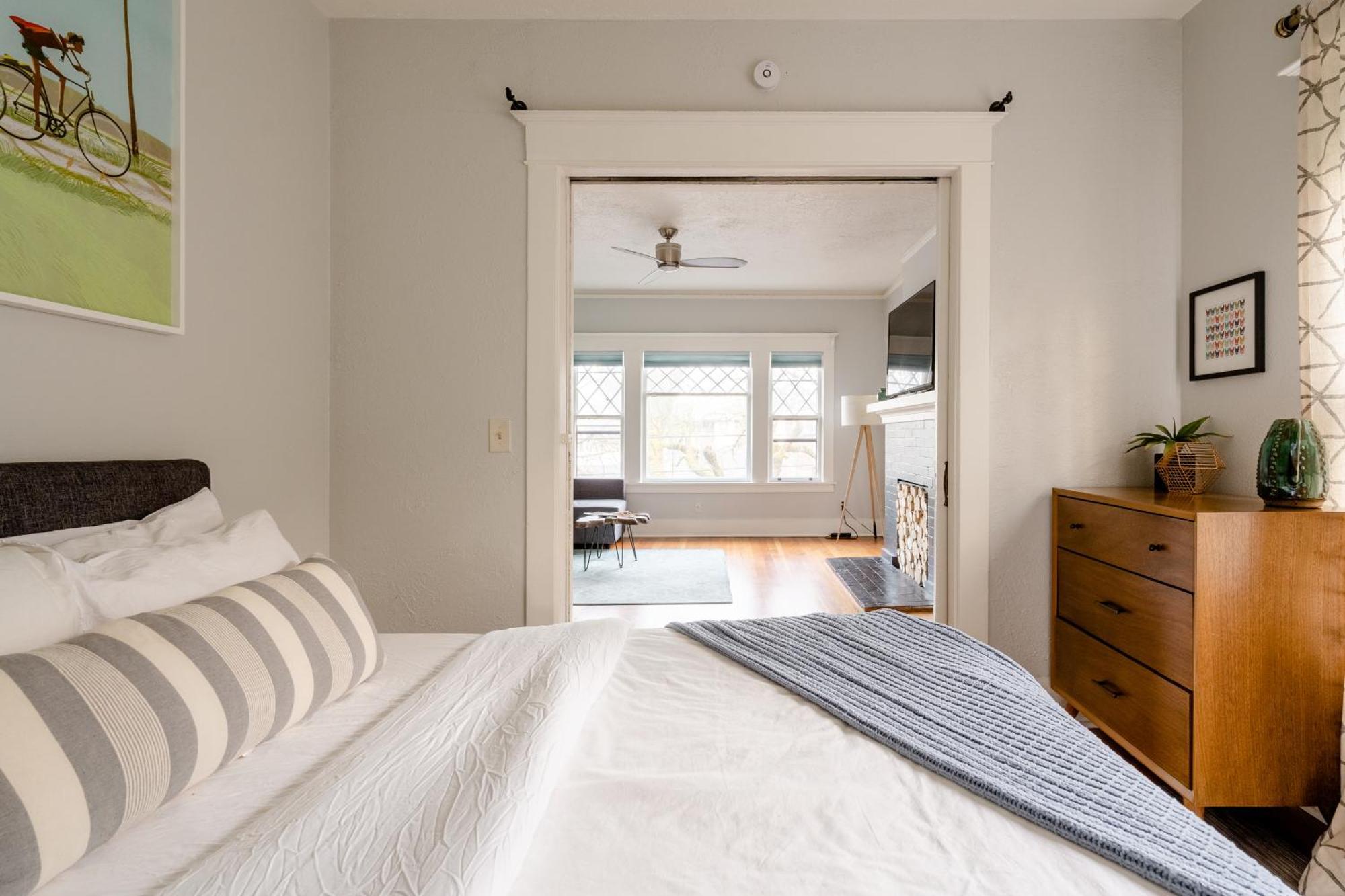 Holiday home Colletion - Classic - Parks, Eateries & Local Shops *